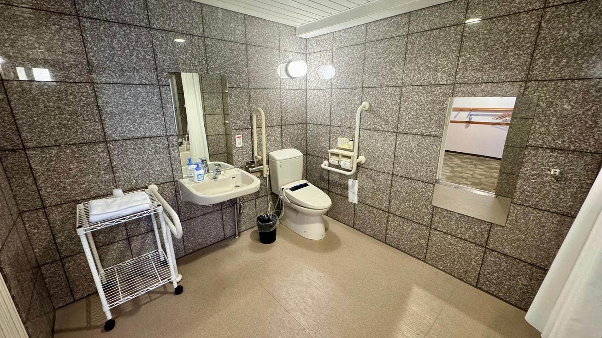 Toyoko Inn Shin-Yokohama Ekimae Honkan Bagian luar foto