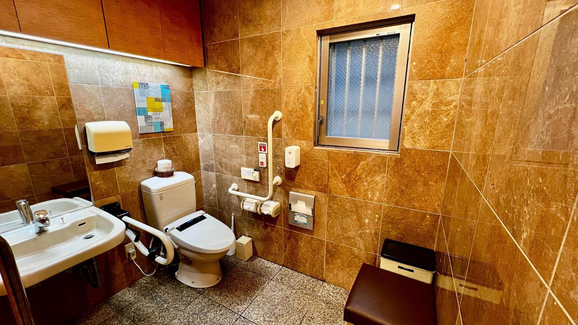 Toyoko Inn Shin-Yokohama Ekimae Honkan Bagian luar foto